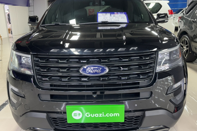 Ford Explorer (Imported) 2015 #3 Ford Explorer (Imported) 2015 car image #3