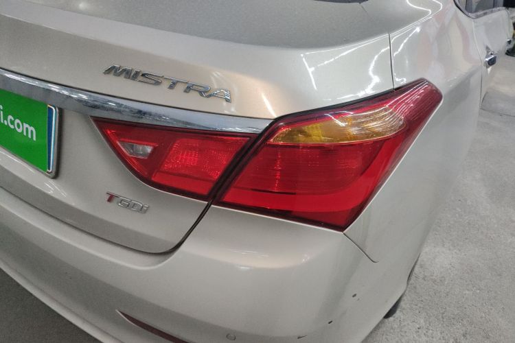 Hyundai Mistra 2018 #3 Hyundai Mistra 2018 car image #3