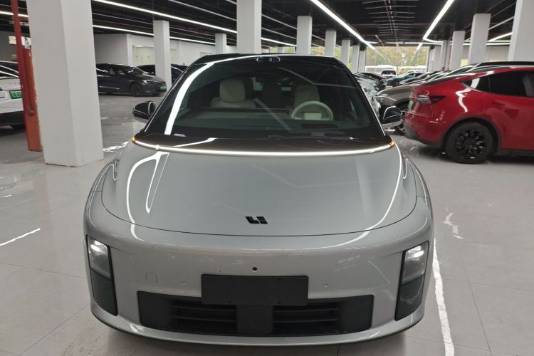 理想汽车 理想i6 2025 汽车图片 #3