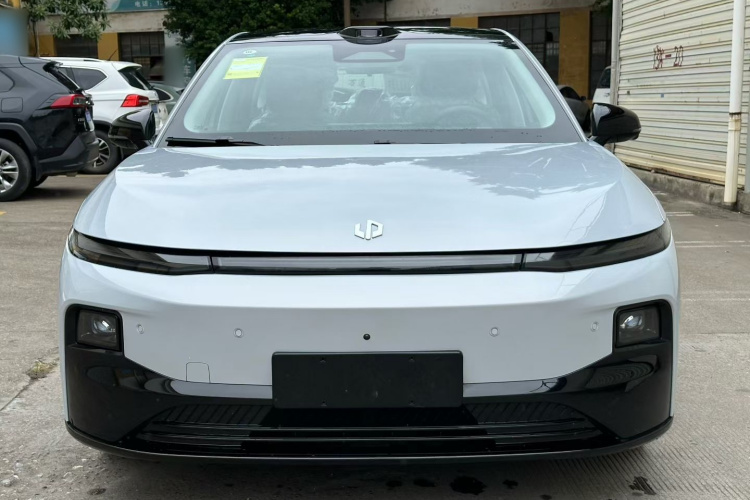 零跑汽车 零跑B01 2025 汽车图片 #3