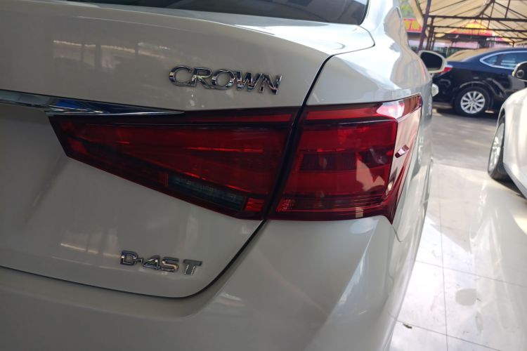 丰田 皇冠 2018 #3 丰田 皇冠 2018 汽车图片 #3