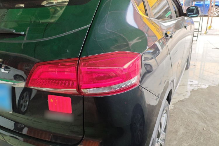 Haval H2s 2017 car image #3