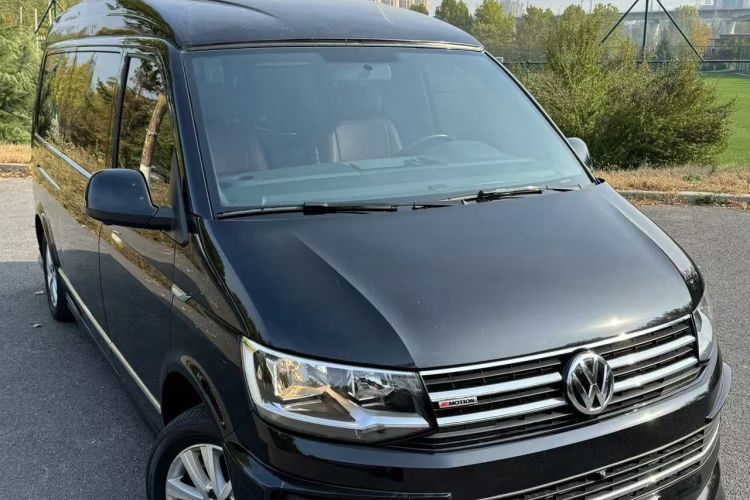 Volkswagen Caravelle 2017 car image #3