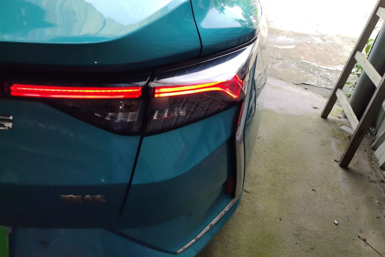 2019 image de voiture #3