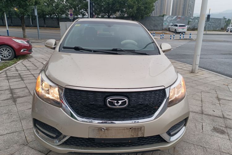 Kaiyi E3 2018 #3 Kaiyi E3 2018 car image #3