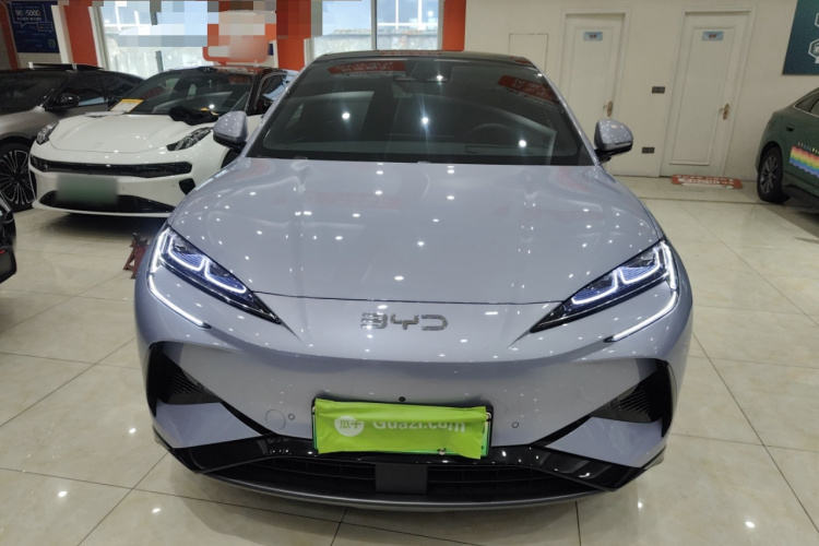 BYD Sea Lion 07 EV 2024 car image #3