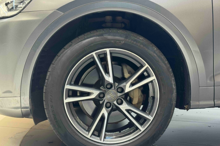 Audi Q5L 2018 imagem de carro #3