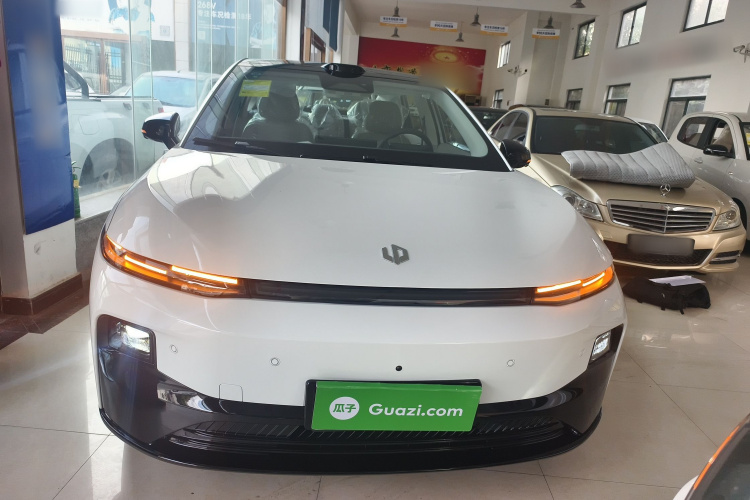 零跑汽车 零跑B01 2025 汽车图片 #3