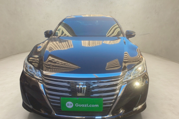 丰田 皇冠 2017 汽车图片 #3