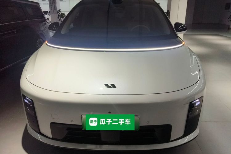 Li i8 2025 изображение автомобиля #3