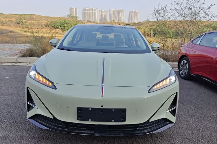 HongQi TianGong 05 2025 #3 HongQi TianGong 05 2025 car image #3