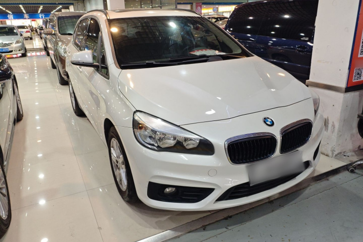 BMW 2 Series Tourer (Imported) 2015 #3 BMW 2 Series Tourer (Imported) 2015 car image #3
