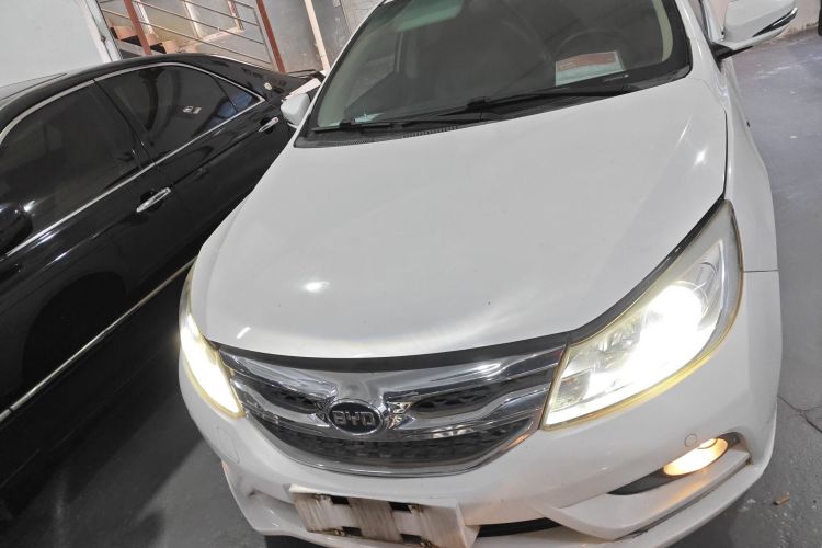BYD SuRui 2016 car image #3