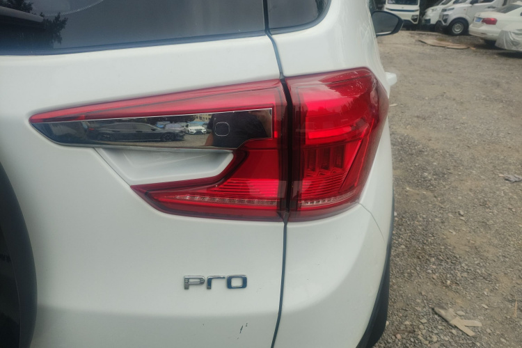 BYD Yuan 2022 car image #3