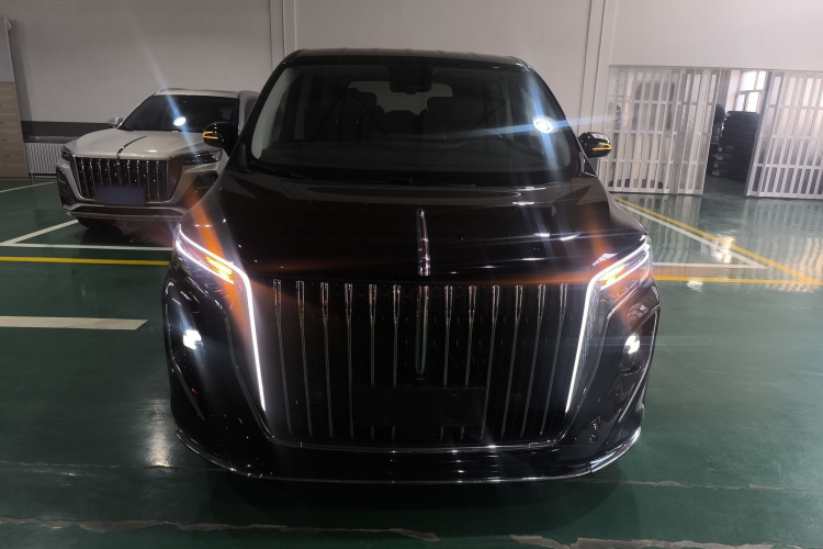 HongQi HQ9 PHEV 2024 #3 HongQi HQ9 PHEV 2024 car image #3