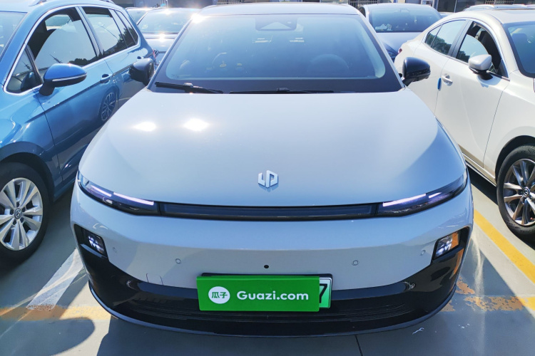 零跑汽车 零跑B01 2025 汽车图片 #3