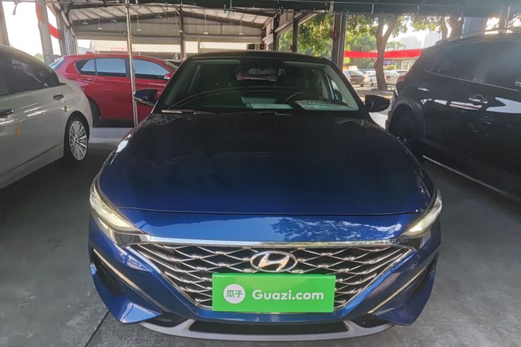 Hyundai Lafesta 2020 car image #3