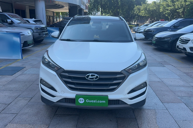 Hyundai Tucson (Imported) 2016 #3 Hyundai Tucson (Imported) 2016 car image #3