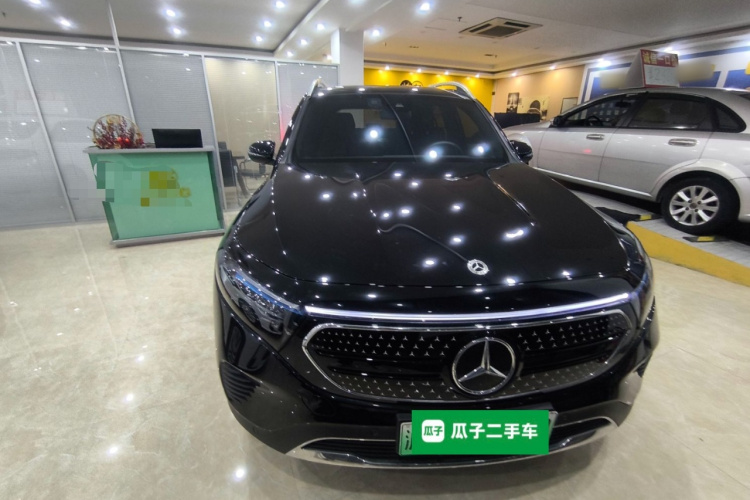 Mercedes-Benz EQB Class 2023 immagine di auto #3