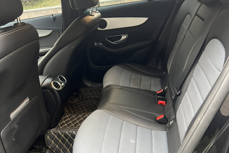 Mercedes-Benz EQC Class 2022 car image #3