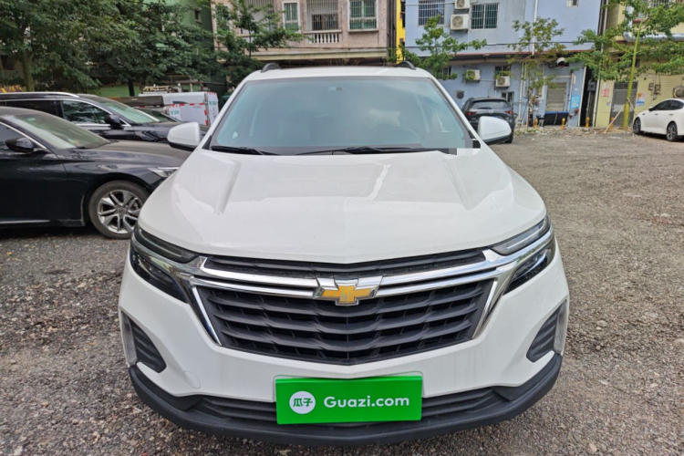 Chevrolet Equinox 2023 car image #3