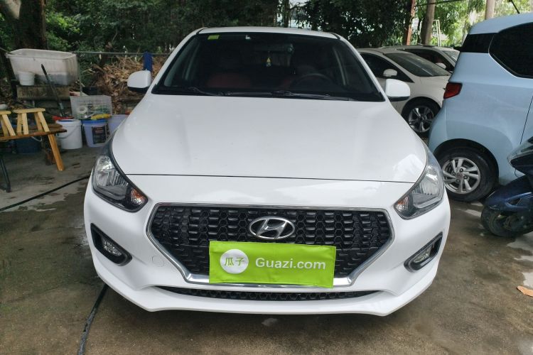 Hyundai Reina 2018 car image #3