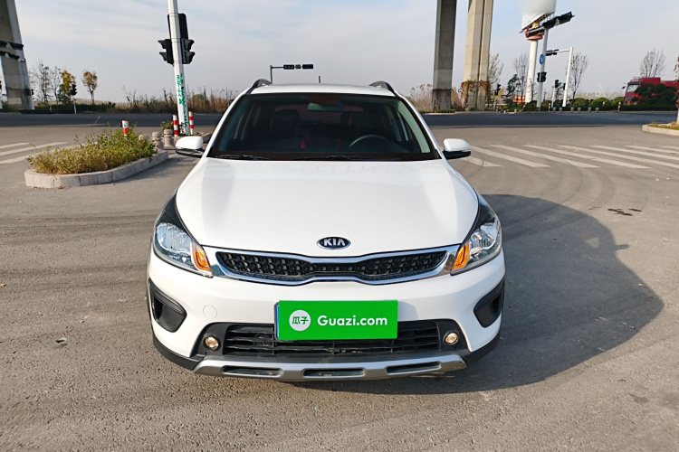 Kia Rio Cross 2017 car image #3