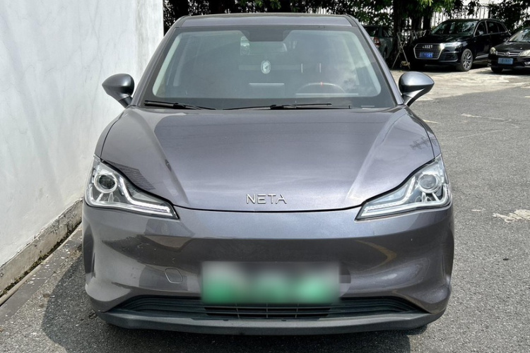 哪吒汽车 哪吒V 2021 汽车图片 #3