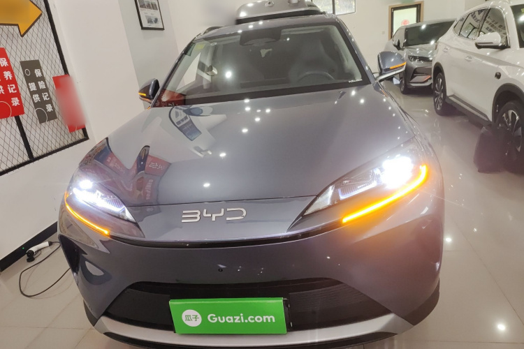 BYD Sea Lion 07 DM-i 2025 car image #3