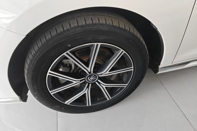 比亚迪 宋MAX新能源 2023 汽车图片 #3