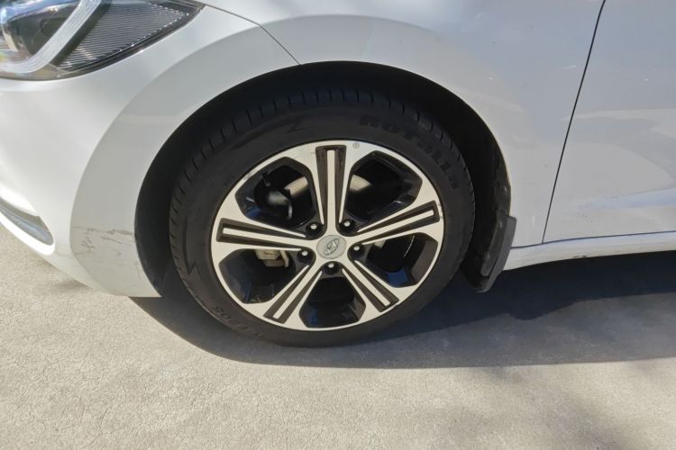 Hyundai Elantra AD 2018 car image #3