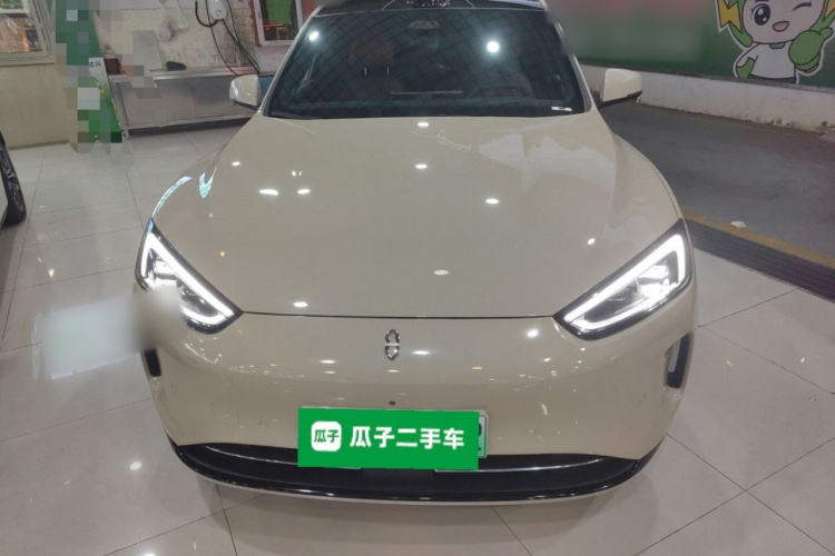 2023 car image #3