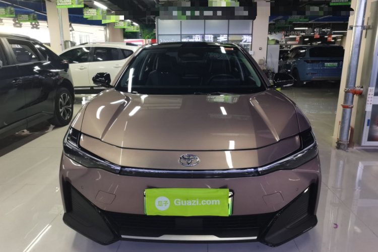 Toyota bZ3 2023 immagine di auto #3