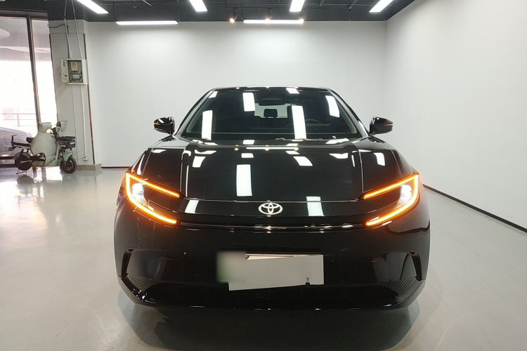 Toyota bZ5 2025 car image #3