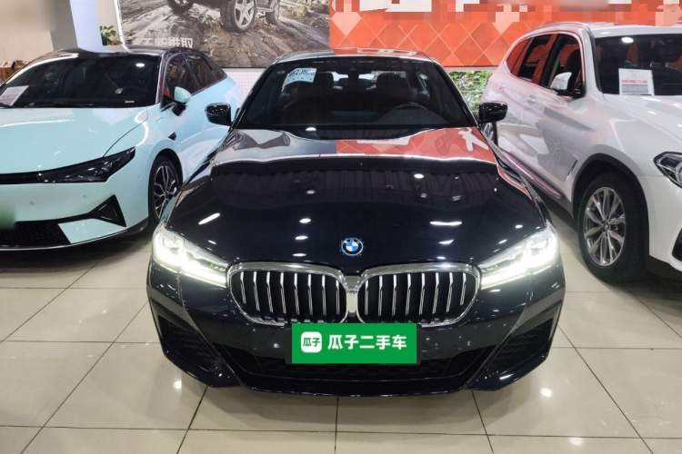 BMW 5 Series New Energy 2023 immagine di auto #3