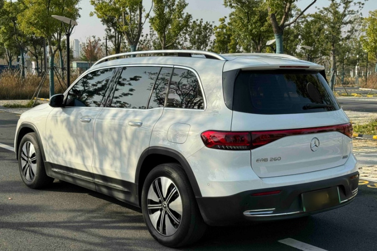 Mercedes-Benz EQB Class 2024 #3 Mercedes-Benz EQB Class 2024 car image #3