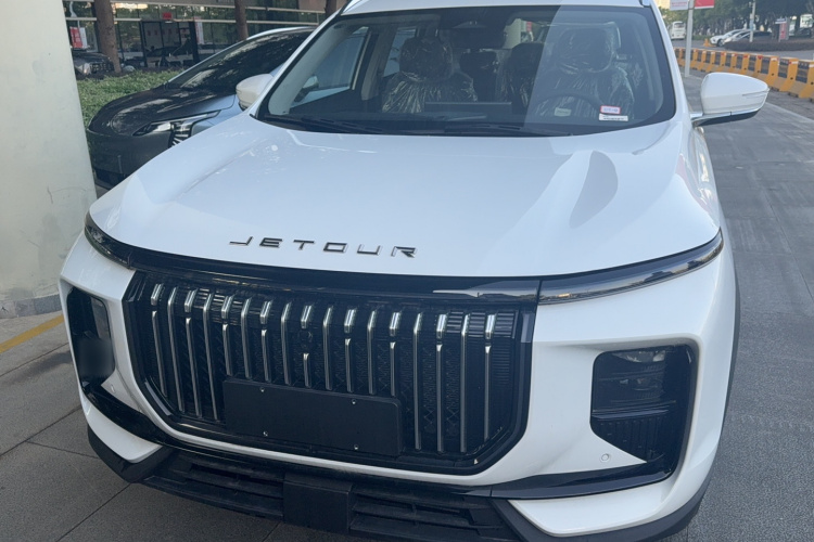 Jetour X90 C-DM car image #3