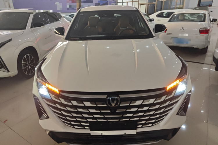 Changan UNI-Z PHEV 2025 #3 Changan UNI-Z PHEV 2025 immagine di auto #3