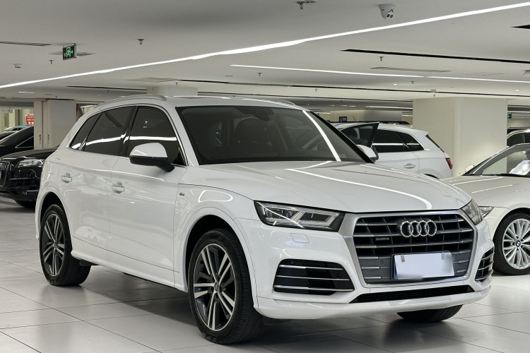 Audi Q5L 2018 imagem de carro #3