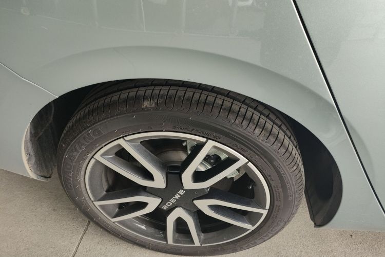 Roewe D6 2025 car image #3