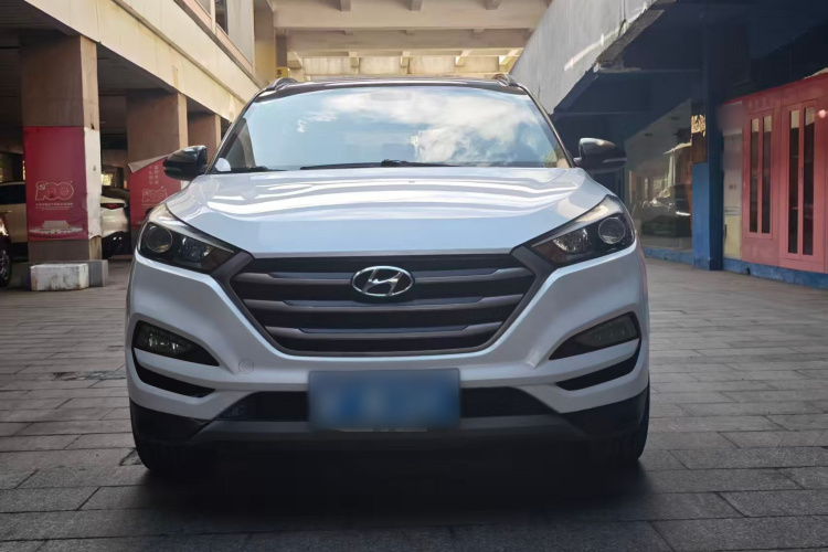 Hyundai Tucson 2017 car image #3