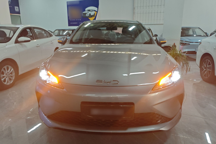 BYD Seal 05 DM-i 2025 car image #3