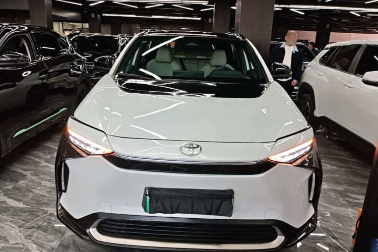 Toyota bZ4X 2022 immagine di auto #3