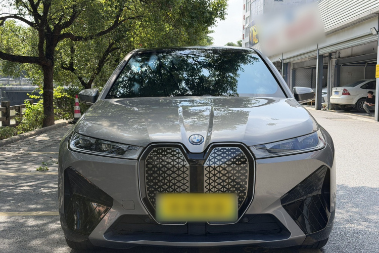 BMW iX M60 2022 #3 BMW iX M60 2022 car image #3