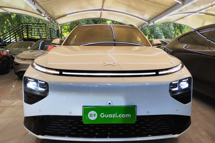 Xpeng G9 2023 immagine di auto #3