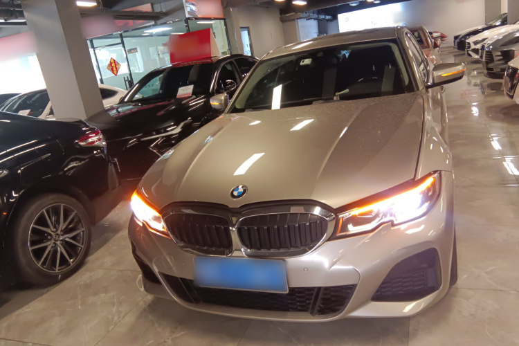 BMW 3 Series 2021 car image #3