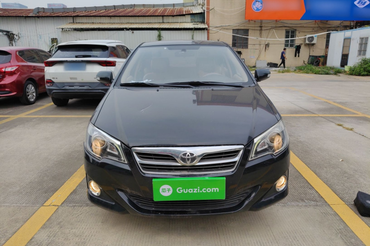 Toyota Corolla (Classic) 2015 #3 Toyota Corolla (Classic) 2015 immagine di auto #3