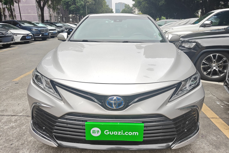 Toyota Camry 2022 image de voiture #3