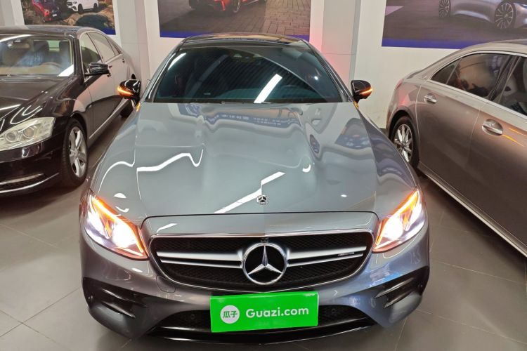 Mercedes-Benz E AMG 2021 صورة سيارة #3