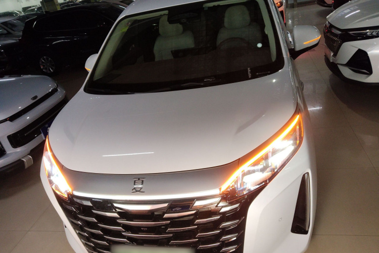 BYD Xia 2024 #3 BYD Xia 2024 immagine di auto #3